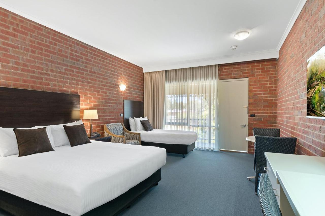 Burke And Wills Motor Inn Swan Hill Exteriör bild