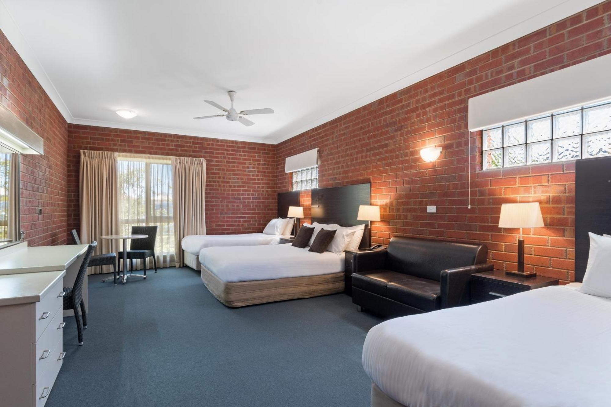Burke And Wills Motor Inn Swan Hill Rum bild
