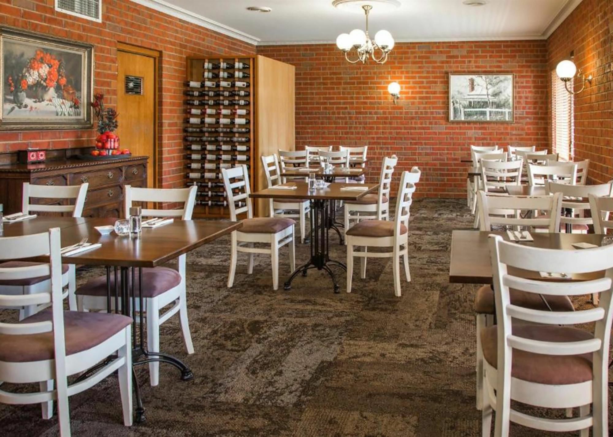 Burke And Wills Motor Inn Swan Hill Exteriör bild