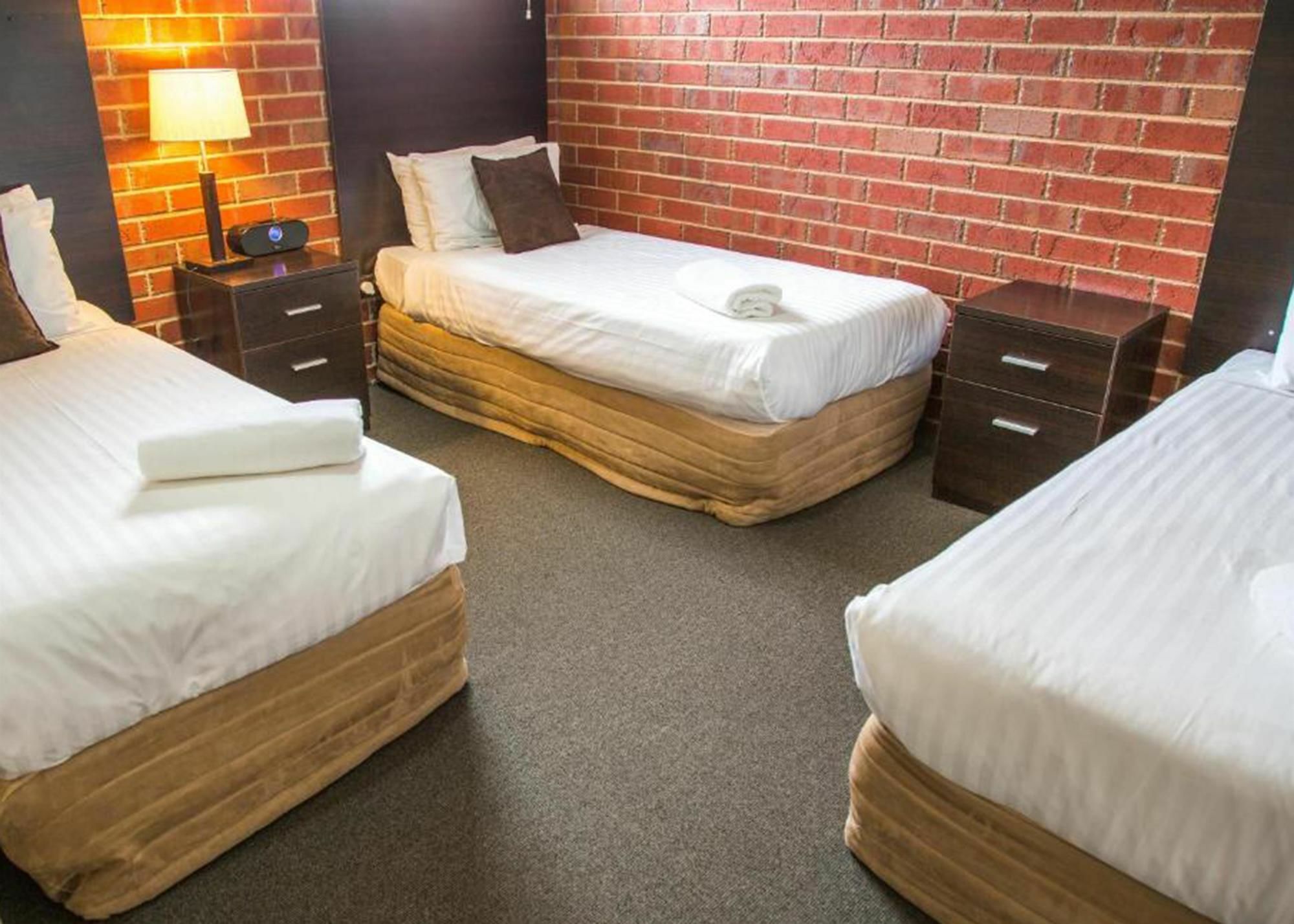 Burke And Wills Motor Inn Swan Hill Exteriör bild